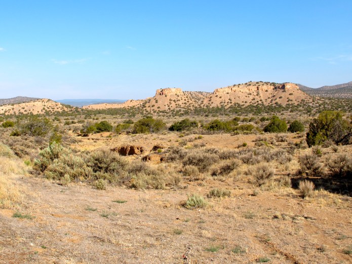 The landscape of Northern NM changes surprisingly quickly: from lush to dust, and back again. 